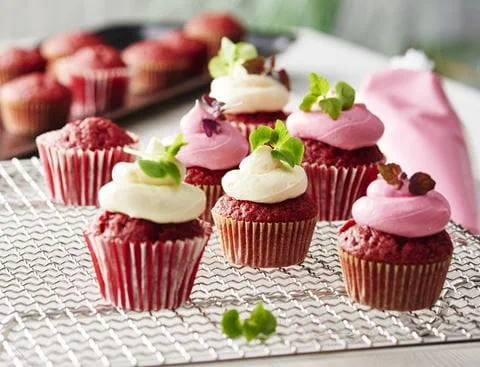 recipe image Red velvet cupcake med frosting