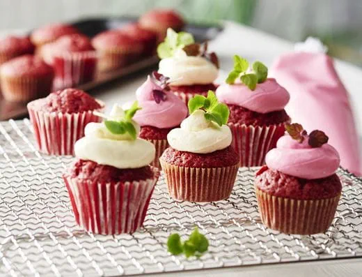 recipe image Red velvet cupcake med frosting